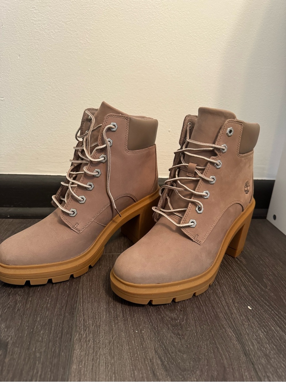 Timberland Women's Ortholite Heeled Lace-Up Boots